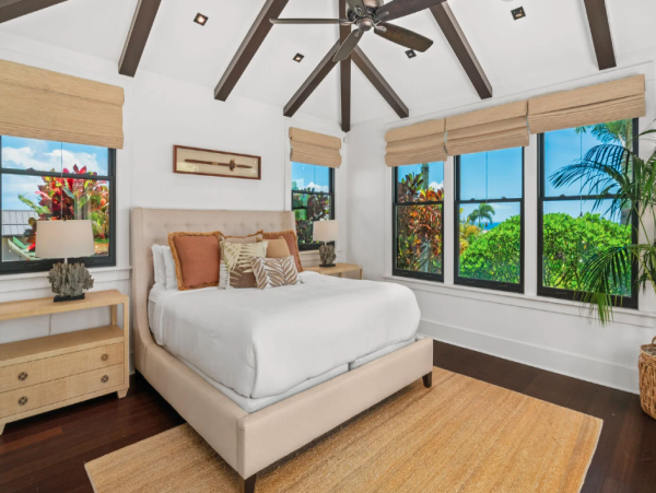 Luxury 6-Bedroom Vacation Home in Poipu - Ocean Views & Modern Comfort